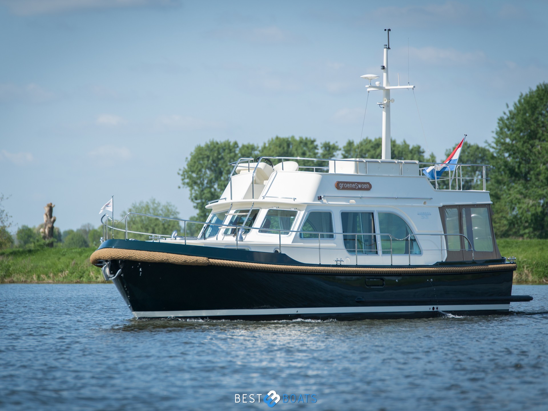 Linssen Classic Sturdy 36 Sedan Deck Bridge