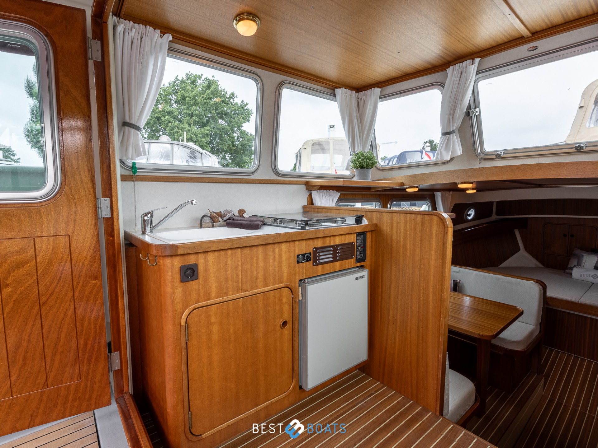 Linssen Dutch Sturdy 260 OC