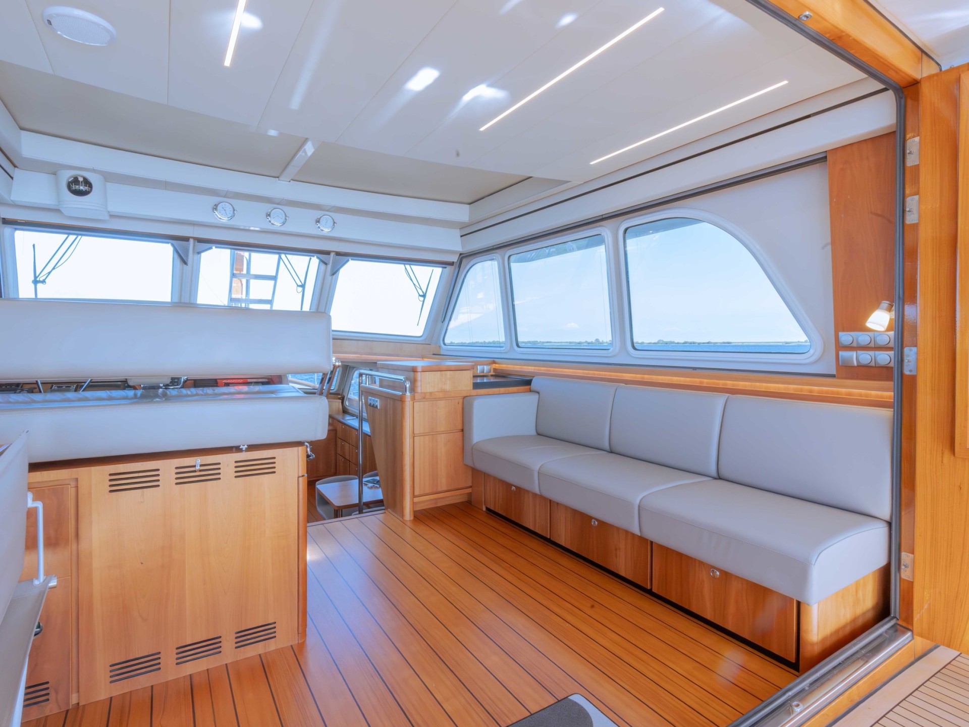 Linssen Grand Sturdy 590 AC Wheelhouse L-Class