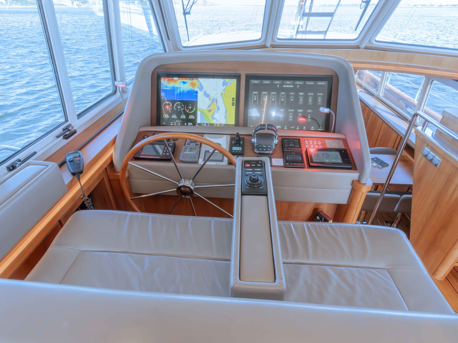 Linssen Grand Sturdy 590 AC Wheelhouse L-Class