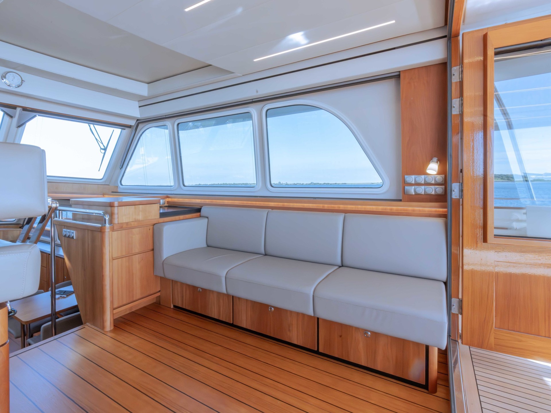 Linssen Grand Sturdy 590 AC Wheelhouse L-Class