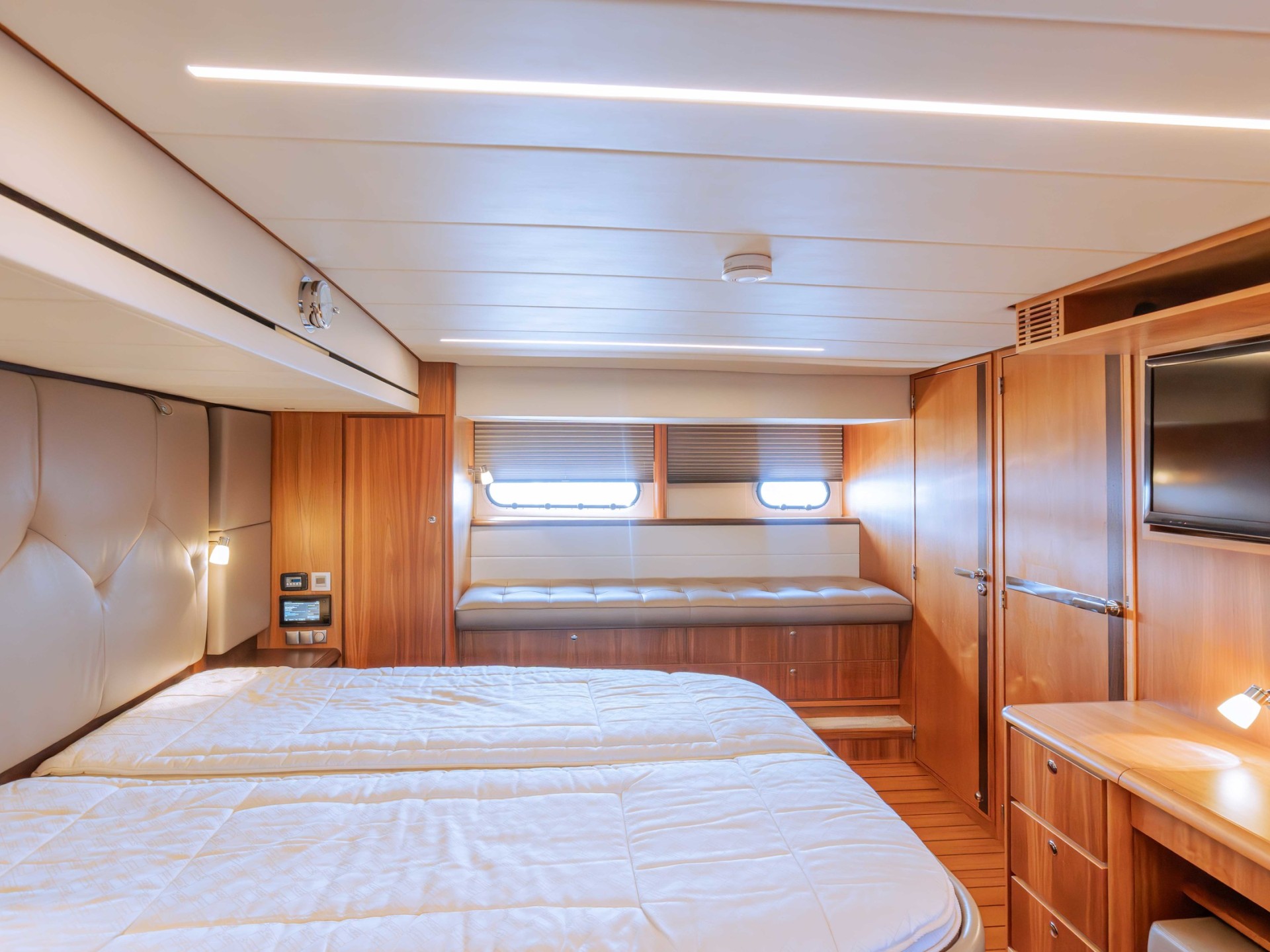 Linssen Grand Sturdy 590 AC Wheelhouse L-Class