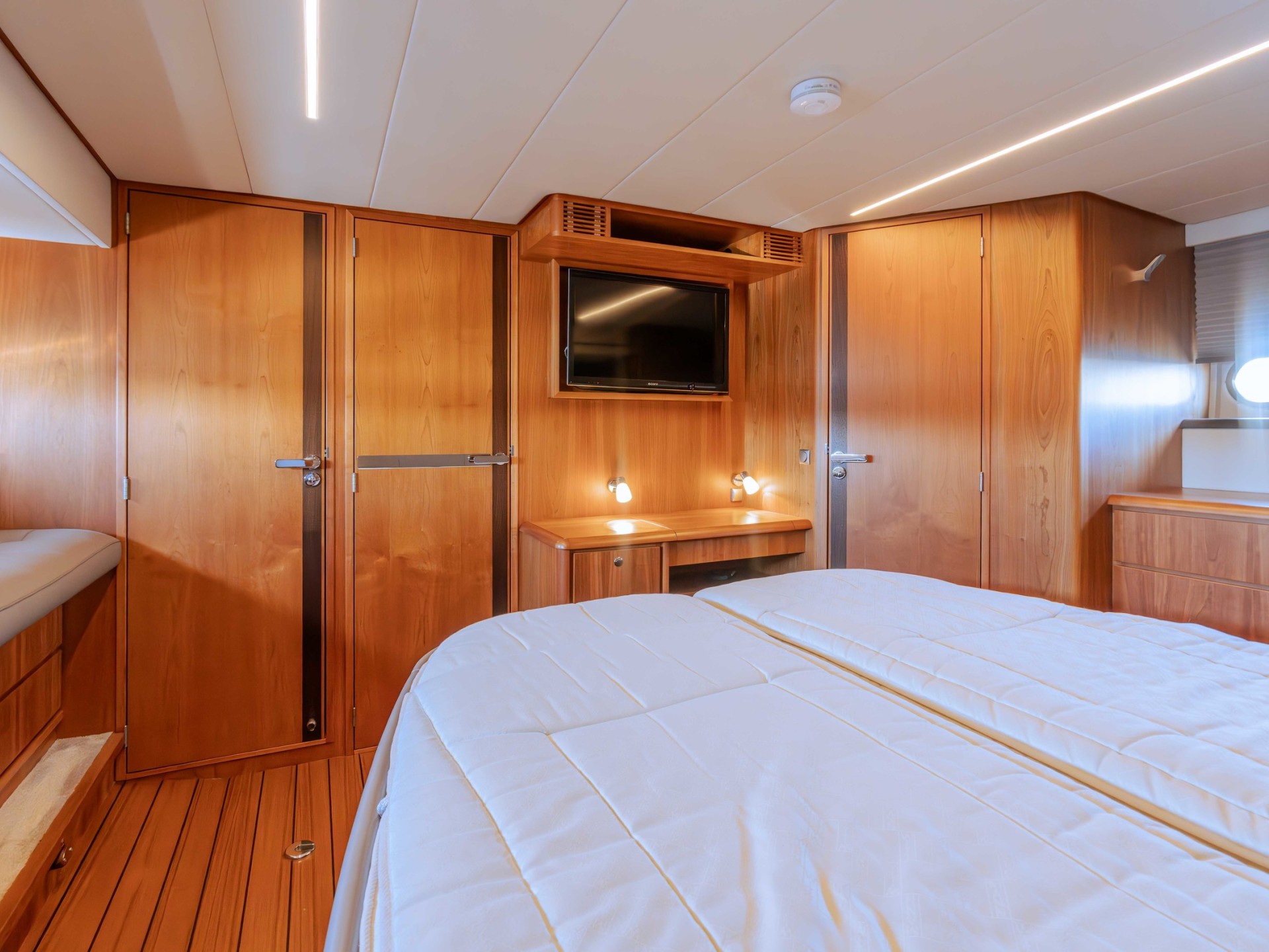 Linssen Grand Sturdy 590 AC Wheelhouse L-Class