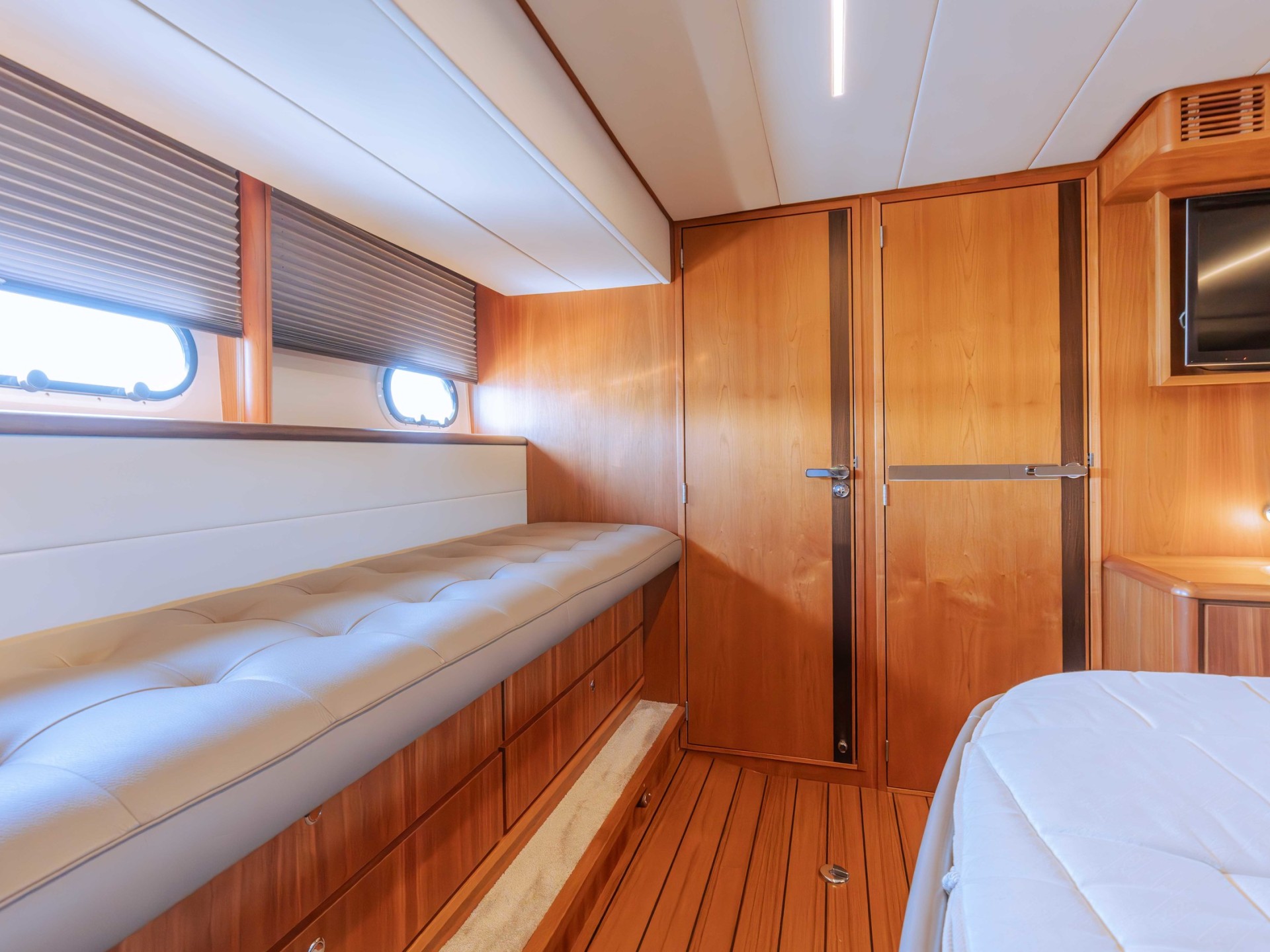 Linssen Grand Sturdy 590 AC Wheelhouse L-Class