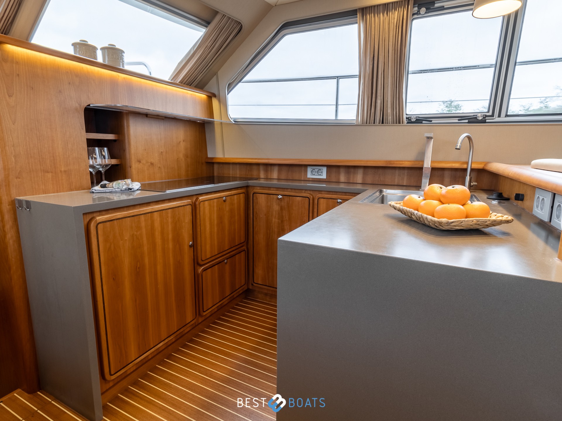 Linssen Grand Sturdy 500 AC Wheelhouse Long Top