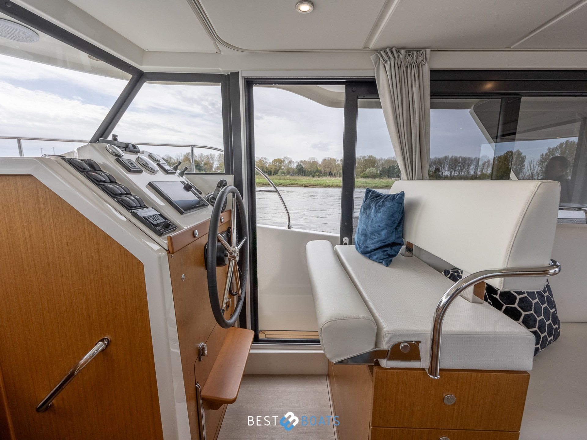 Beneteau Swift Trawler 30